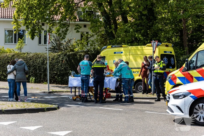 Fietser ernstig gewond bij aanrijding met auto
