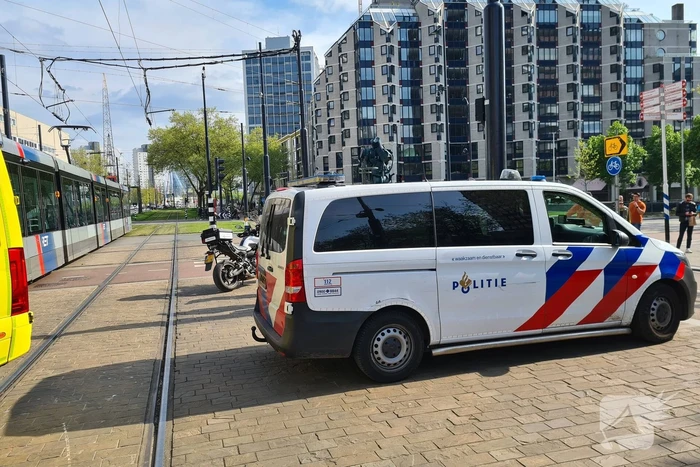 Scooterrijder gewond bij botsing met tram