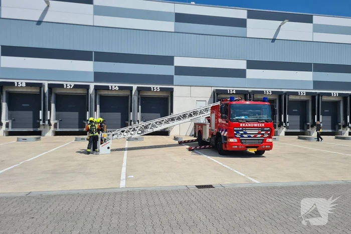 Brand op dak van distributiecentrum Lidl