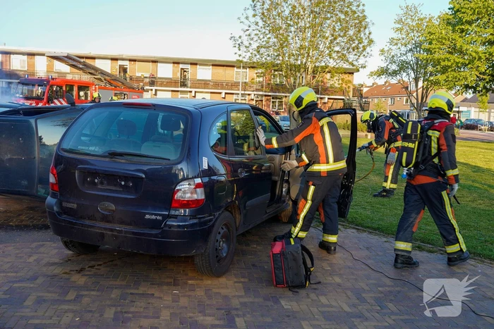 Spectaculaire brandweeroefening trekt veel bekijks