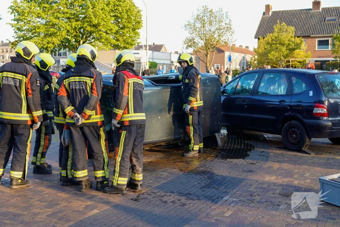 Spectaculaire brandweeroefening trekt veel bekijks