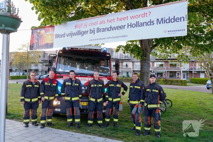 Spectaculaire brandweeroefening trekt veel bekijks