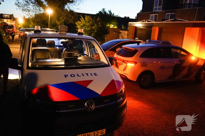 Hulpdiensten halen gestolen scooter uit water