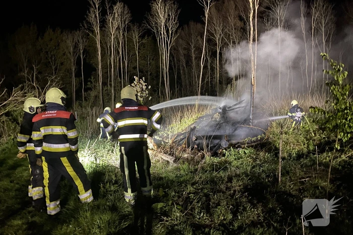 Brandweer bestrijdt forse brand in buitenruimte