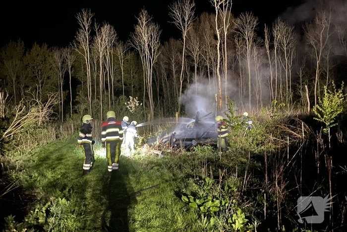 Brandweer bestrijdt forse brand in buitenruimte