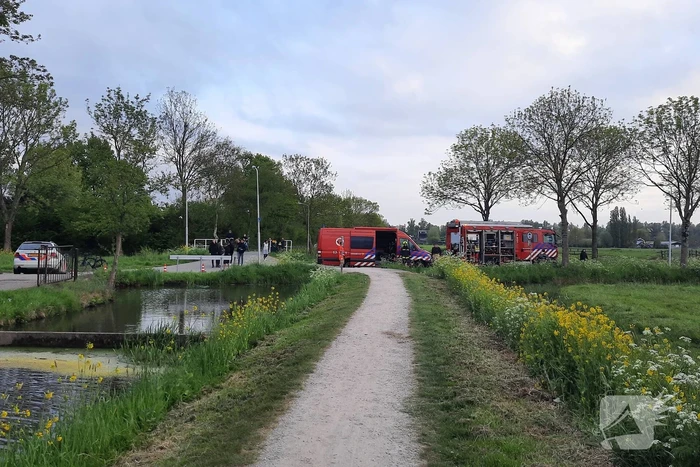 Zoekactie na aantreffen van schoen in slootkant