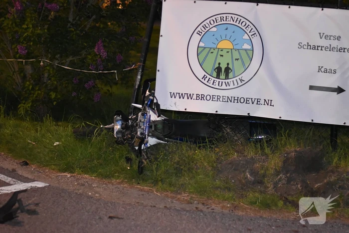 Auto belandt in sloot na achtervolging