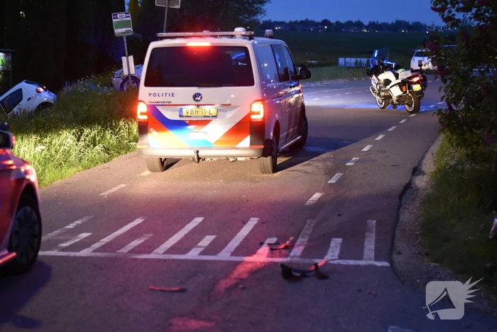 Auto belandt in sloot na achtervolging