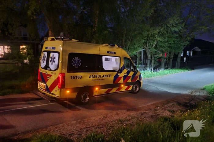 Auto belandt in sloot na achtervolging