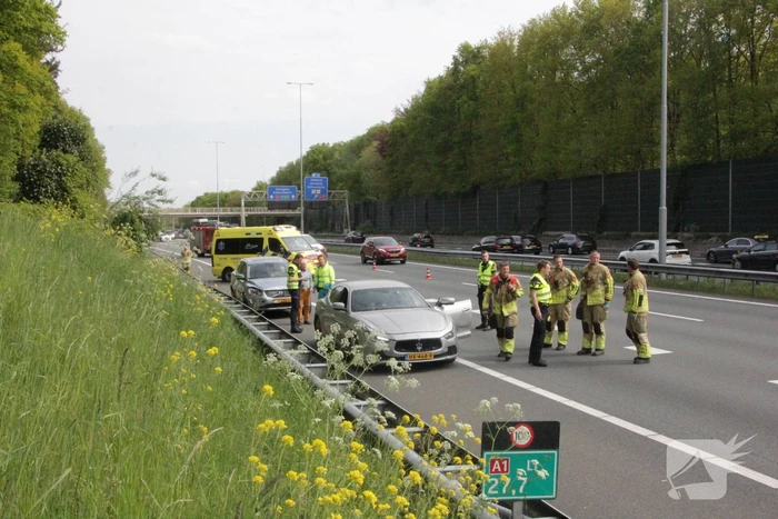 Maserati raakt beschadigd bij kop-staart aanrijding