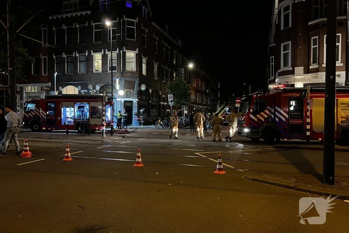 Hulpdiensten bestrijden brand in cafe