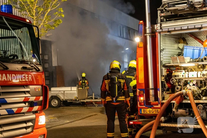 Grote uitslaande brand in wasserette