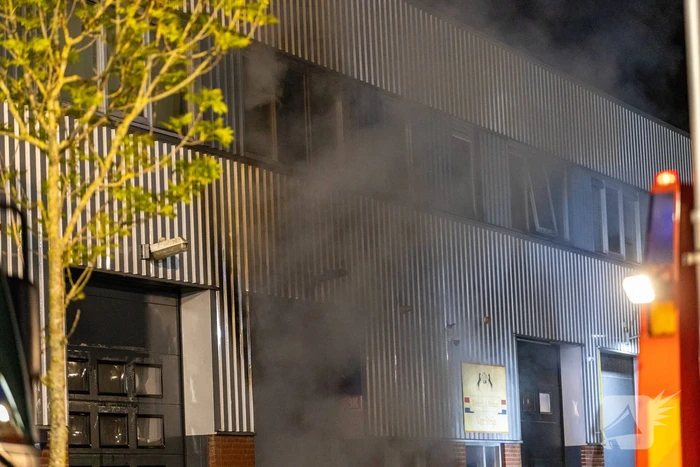 Grote uitslaande brand in wasserette