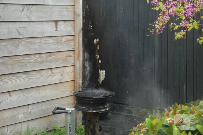 Schuur en schutting lopen brandschade op