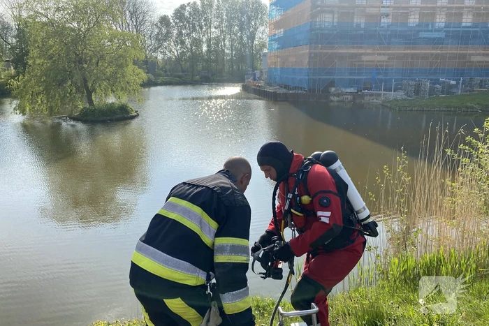 Zoekactie na aantreffen fiets in water
