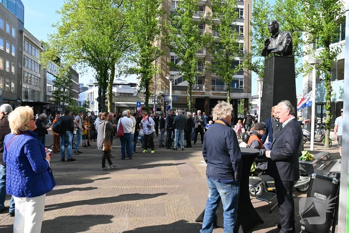 Honderden herdenken Pim Fortuyn