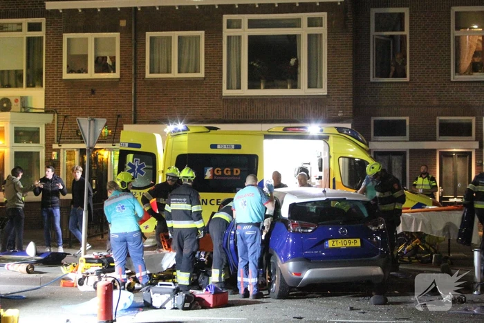 Zwaar gewonde bij frontale crash
