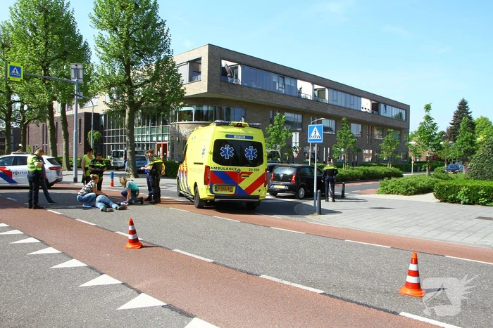 Fietser aangereden op kruising