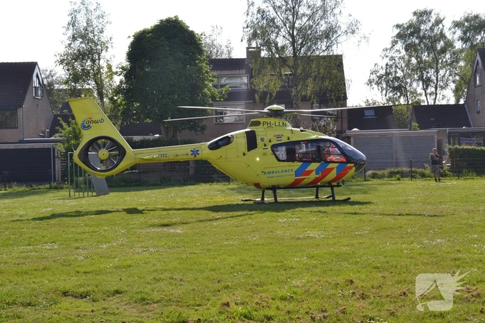 Traumahelikopter trekt veel bekijks
