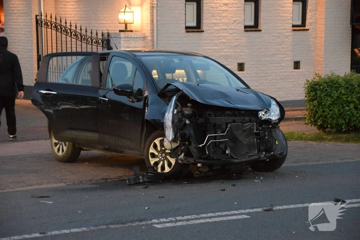Veel schade bij ongeval met motorrijder
