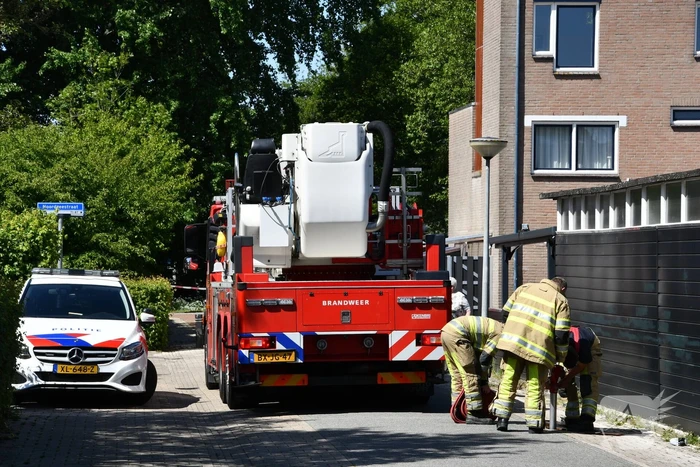Enorme rookontwikkeling bij brand in woning