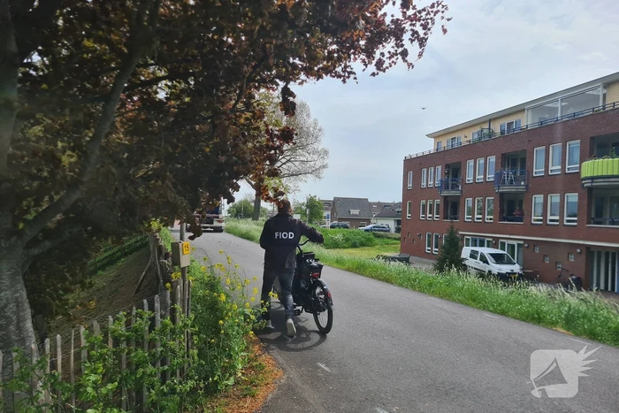 Inval en aanhouding bij boerderijwoning