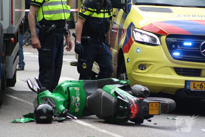 Twee gewonden bij ernstig verkeersongeval