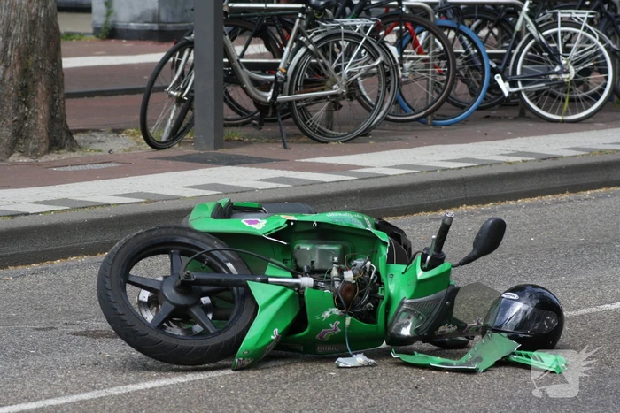Twee gewonden bij ernstig verkeersongeval