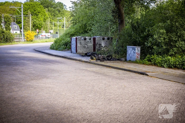 Keistad geteisterd door scooterbranden