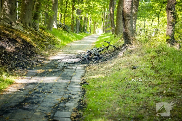 Keistad geteisterd door scooterbranden
