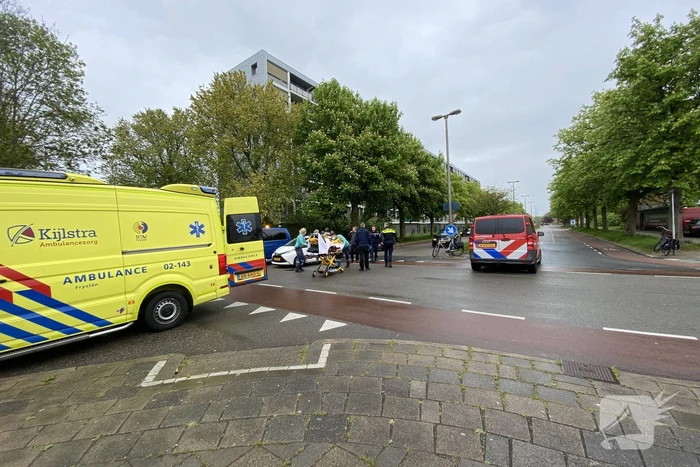 Fietser gewond bij botsing met auto