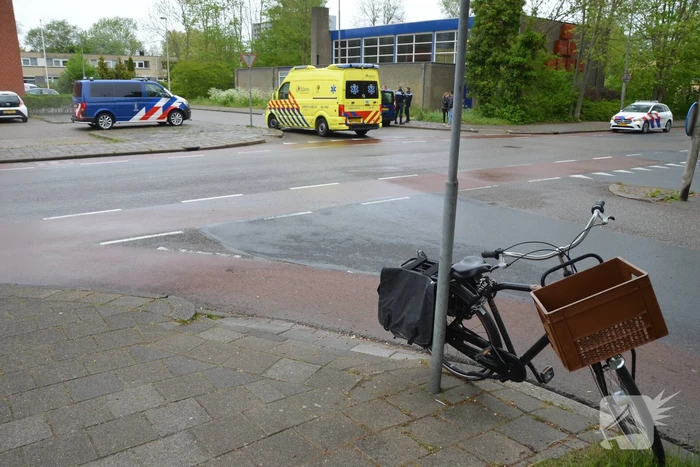 Fietser gewond bij botsing met auto