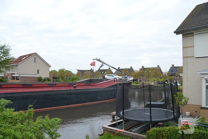 Vrachtschip Ilse-Marie ramt meerdere boten
