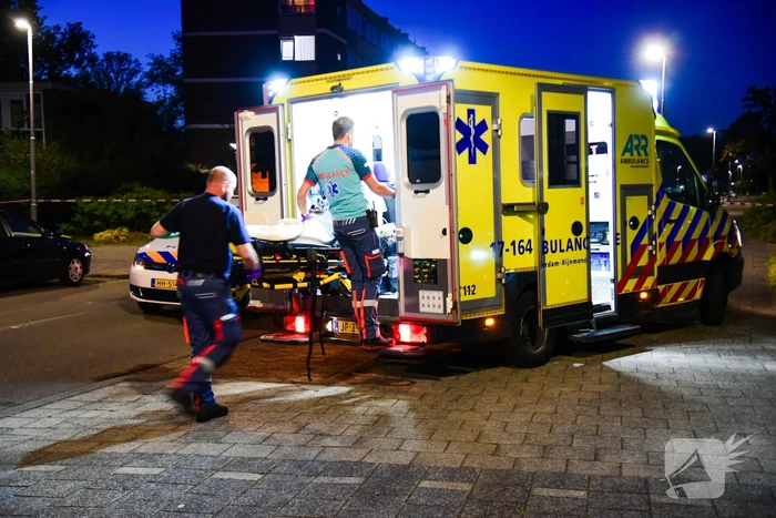 Persoon zwaargewond na steekpartij