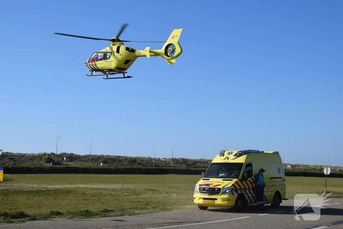 Slachtoffer met traumahelikopter naar ziekenhuis