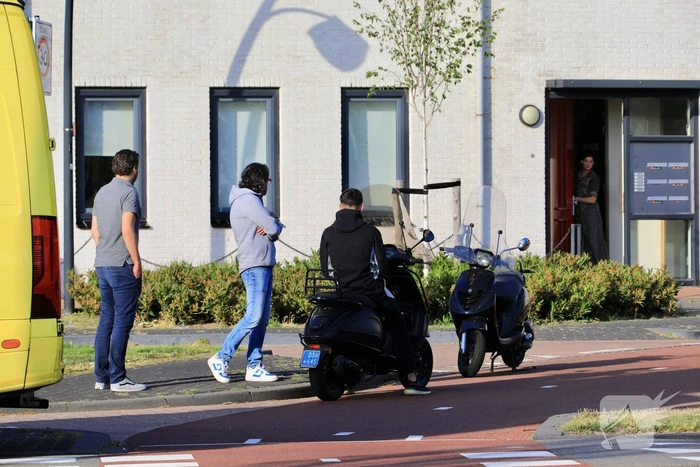 Beschonken scooterrijder gaat hard onderuit