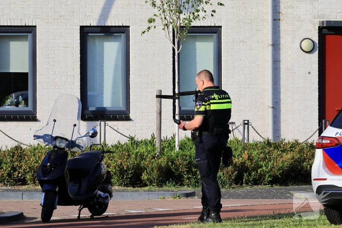 Beschonken scooterrijder gaat hard onderuit