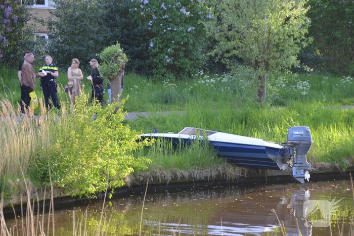 Persoon ernstig gewond na ongeval met boot
