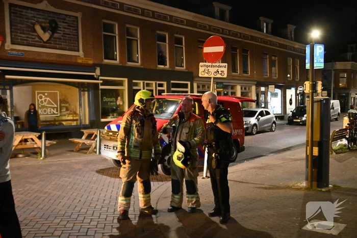 Gevaarlijke situatie door vallende stenen uit gevel