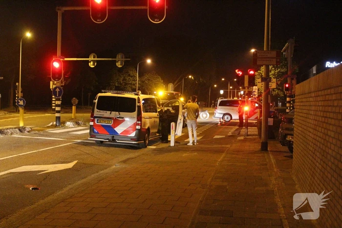 Fietser en automobilist botsen op elkaar