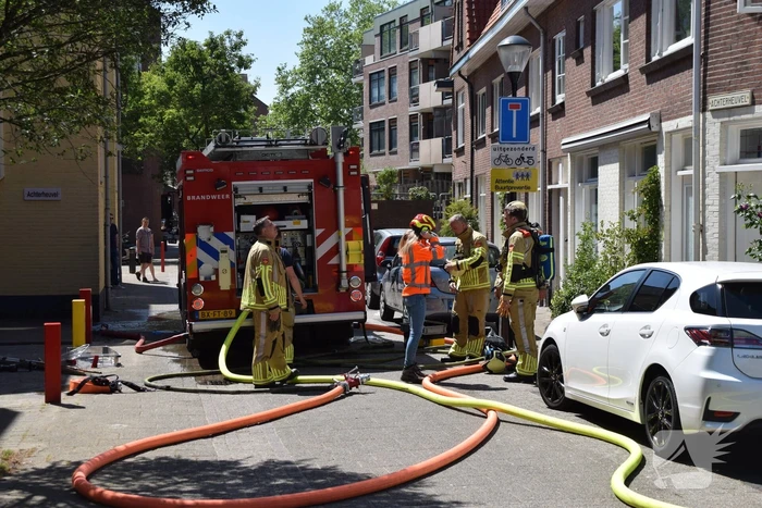 Veel schade vanwege brand op dak van woning
