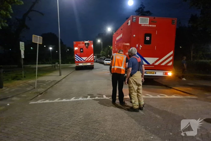 Bewerkingsmiddelen harddrugs aangetroffen na brand in flatwoning