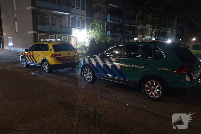 Bewerkingsmiddelen harddrugs aangetroffen na brand in flatwoning
