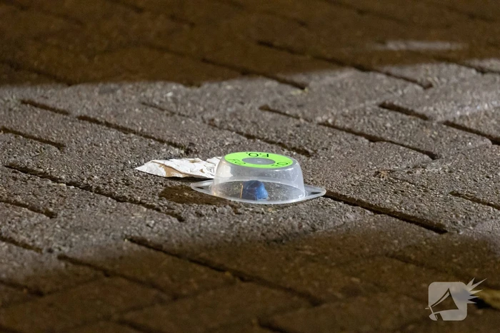 Aanslag met zwaar vuurwerk bij kapperszaak