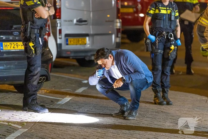 Aanslag met zwaar vuurwerk bij kapperszaak