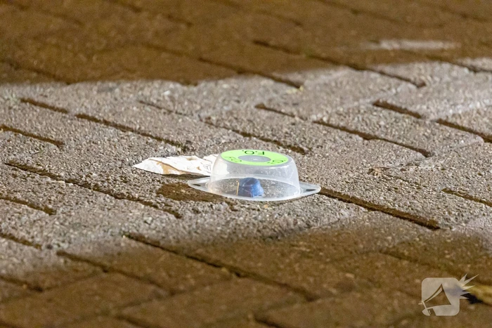 Aanslag met zwaar vuurwerk bij kapperszaak