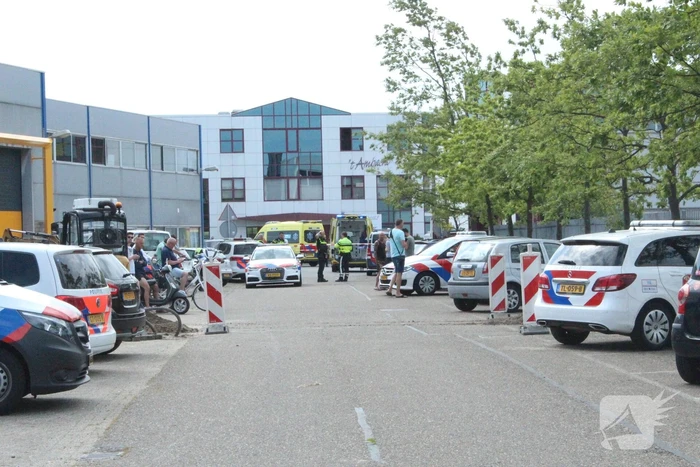 Gewonde bij steekpartij in bedrijfspand