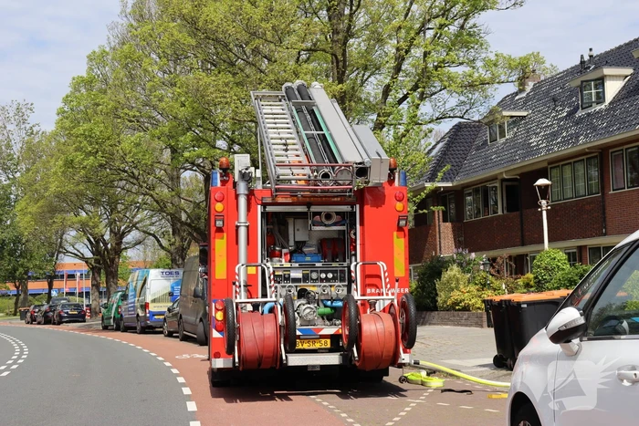 Bewoner gewond bij blussen van brand