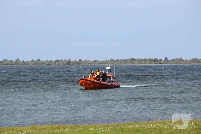 KNRM ingezet voor surfer in de problemen op Grevelingenmeer