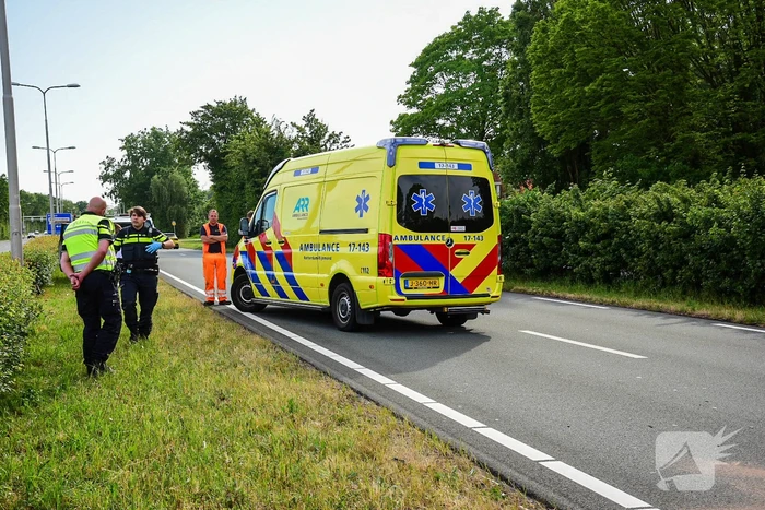 Automobiliste botst achterop Range Rover